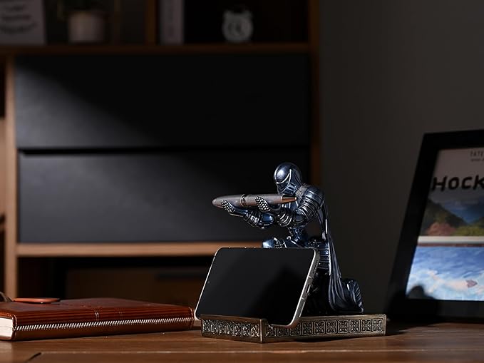 Windbreaker Soldier Knight Pen Holder Personalized Desk Accessory, Mobile Phone & Gaming Controller Holder, Device Stand Gift for Medieval Enthusiasts (Blue)