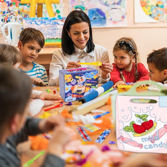 Invisible Ink Pens Gifts Cards. 24 Pack Spy Pen invisible pens with uv light for kids, Magic Pen for Secret Message, Birthday Party,Christmas, and Halloween Goodies Bags Toy(24PCS+Gifts Cards)