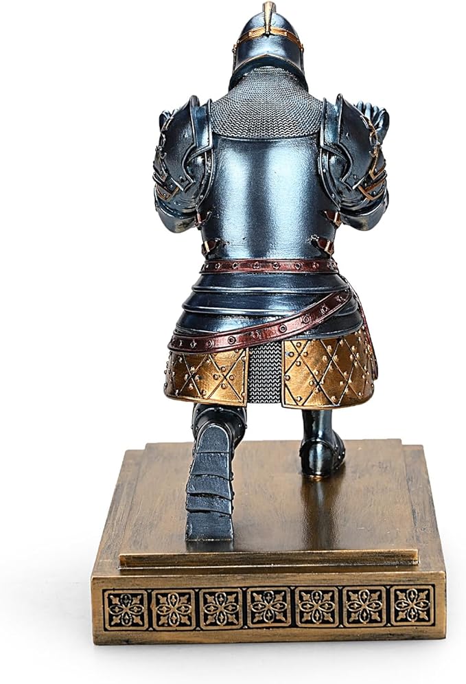 King's Guard Knight Pen Holder Pen Stand Desk Organizers and Accessories Resin Pencil Holder as Gift for Office and Home (Blue)