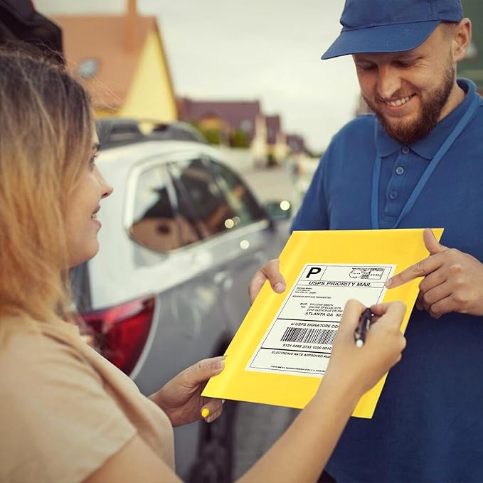 Kraft Bubble Mailers 8.5×12' Inch 25 Pack Yellow shipping envelopes Self-Seal Padded Mailing Envelopes for Jewelry Makeup Supplies and Small Business Packaging